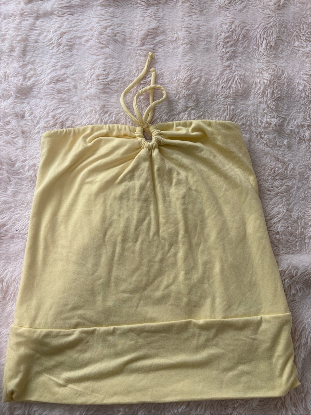 Y2K butter, yellow tube top with detail